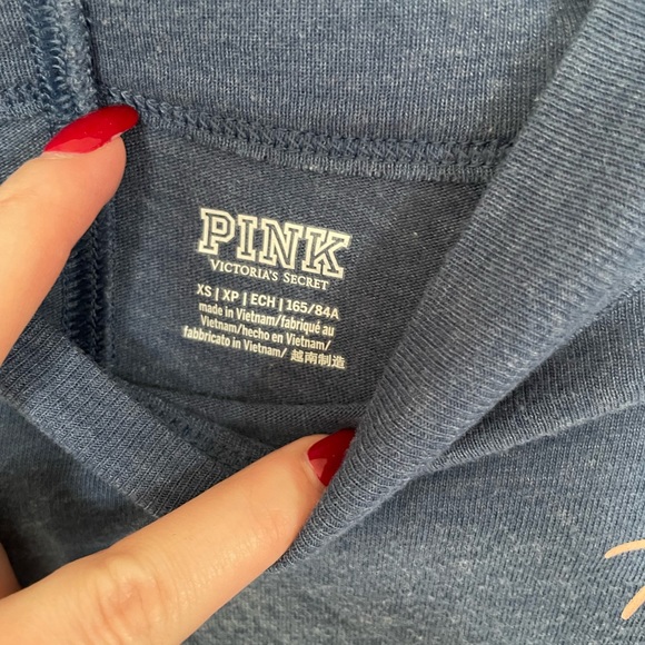 Light weight short turtleneck long sleeve! - Picture 3 of 3